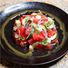Discover our refreshing watermelon salad this spring and summer